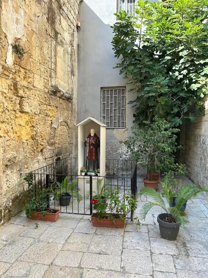 Al Rifugio Di Rosmy Apartment Bari Exterior foto